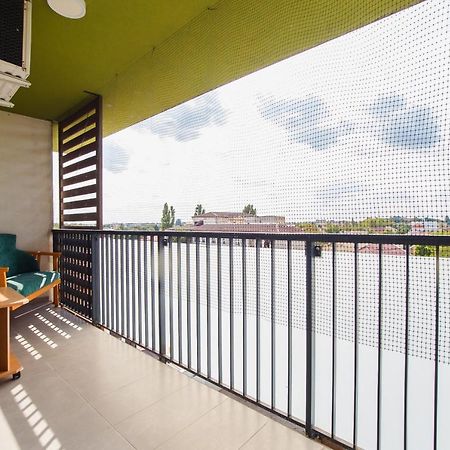 Elegant & Spacious - Central Apartment オラデア エクステリア 写真